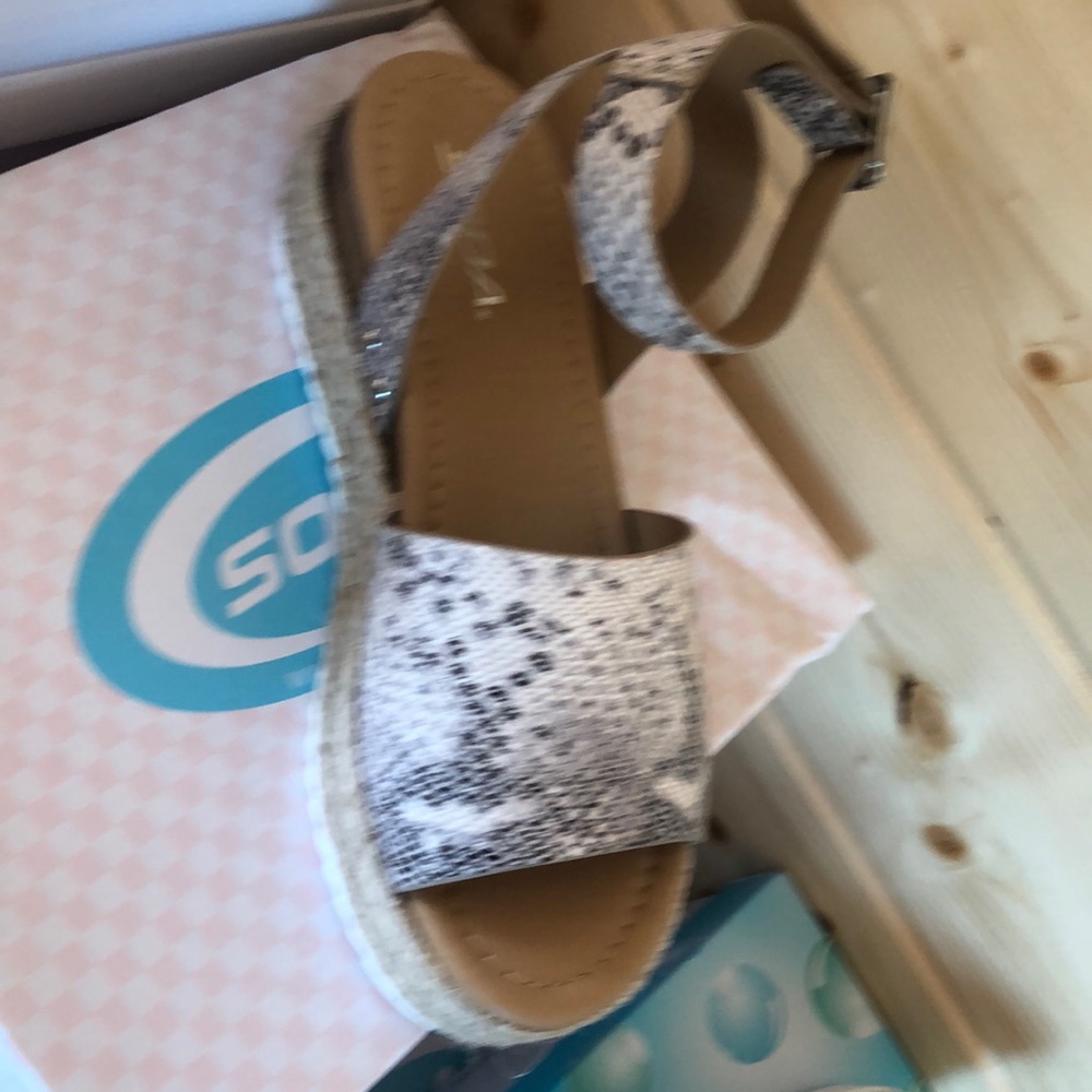New Snake peep toe ankle strap Espadrille Sandals - Picture 5 of 5